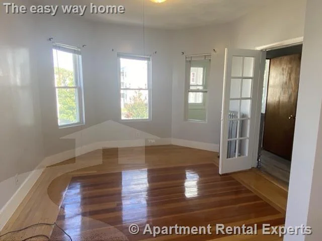 3 bed, 1 bath apartment for rent at 1262 Broadway Unit 3, Teele Square — photo 6 of 19
