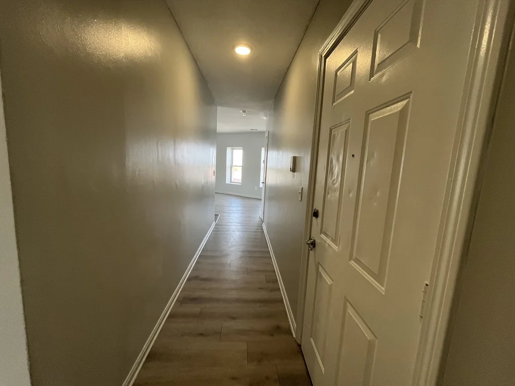 3 bed, 1 bath apartment for rent at 1263-1265 Pleasant St Unit 8, Fall River — photo 4 of 13