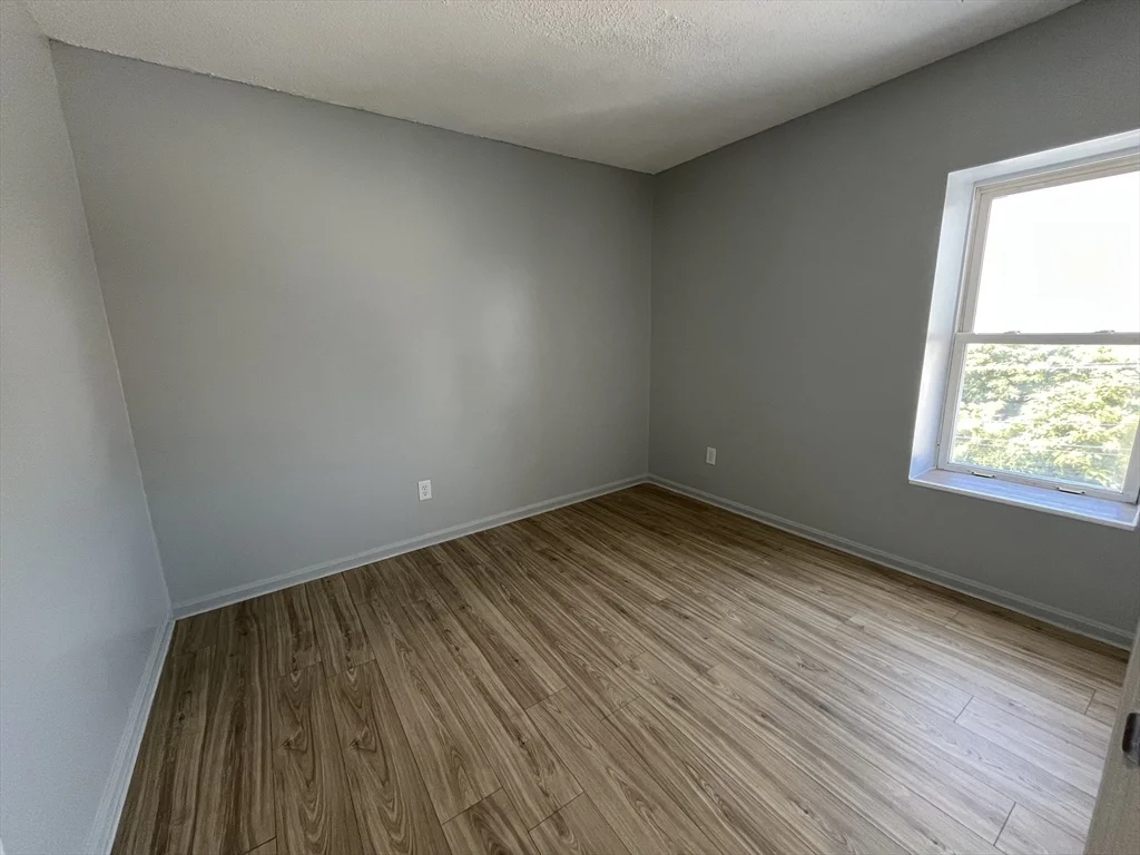3 bed, 1 bath apartment for rent at 1263-1265 Pleasant St Unit 8, Fall River — photo 13 of 13