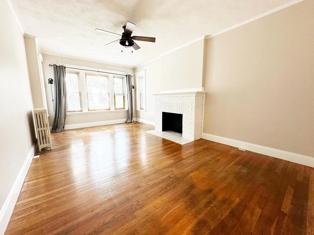 2 bed, 1 bath apartment for rent at 1263 Commonwealth Ave Unit 3, Brighton — photo 1 of 13