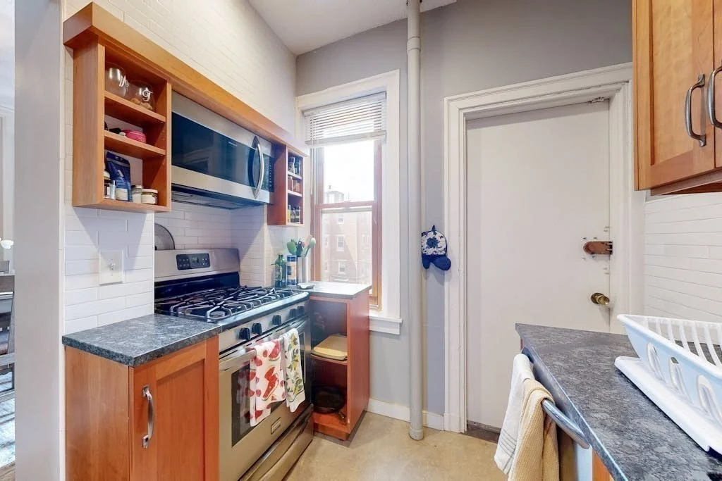 2 bed, 1 bath apartment for rent at 1263 Commonwealth Ave Unit 3, Brighton — photo 6 of 13