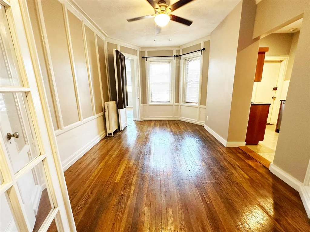 2 bed, 1 bath apartment for rent at 1263 Commonwealth Ave Unit 3, Brighton — photo 3 of 13