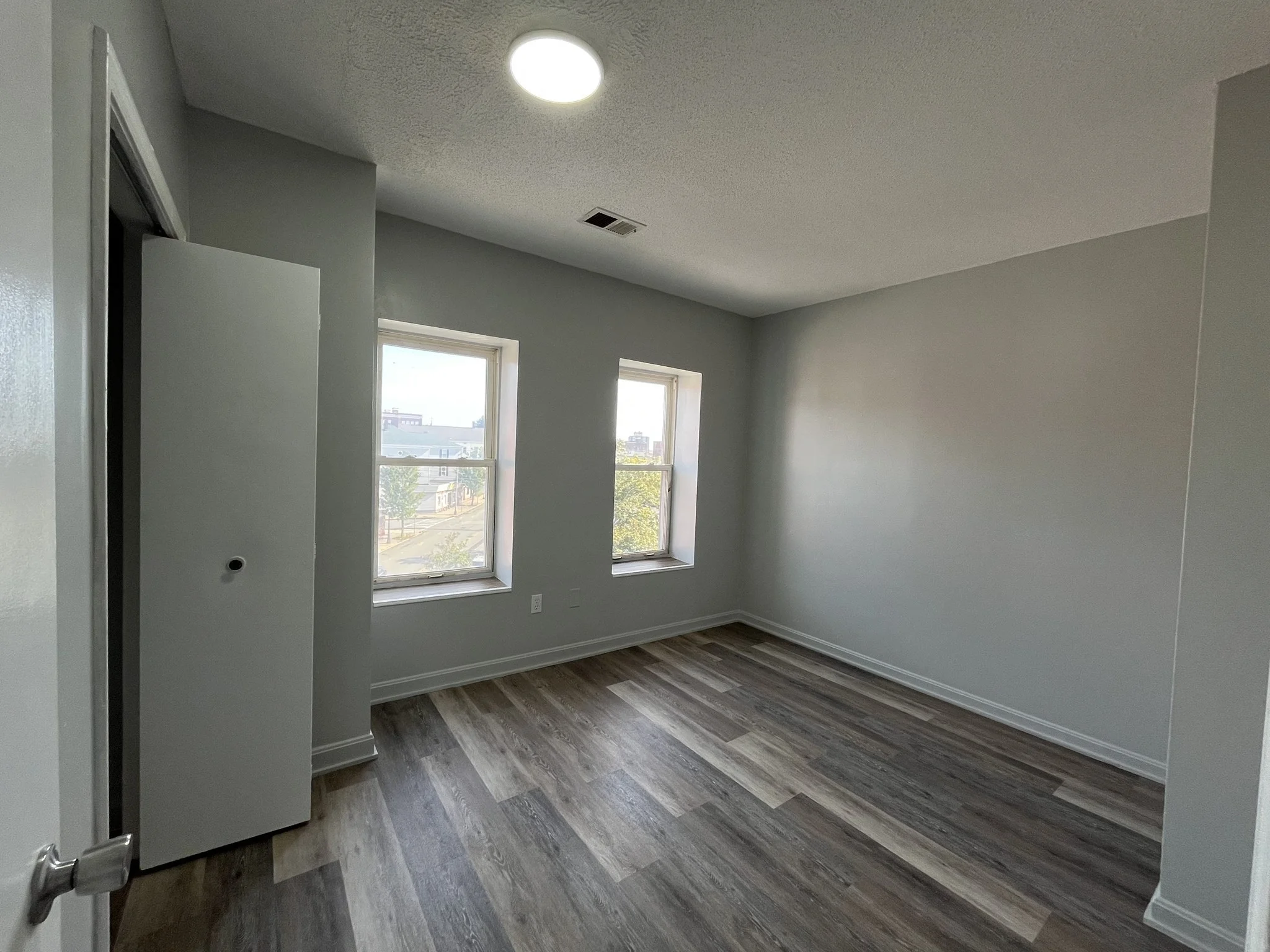 2 bed, 1 bath apartment for rent at 1263 Pleasant St Unit 7, Fall River — photo 8 of 10