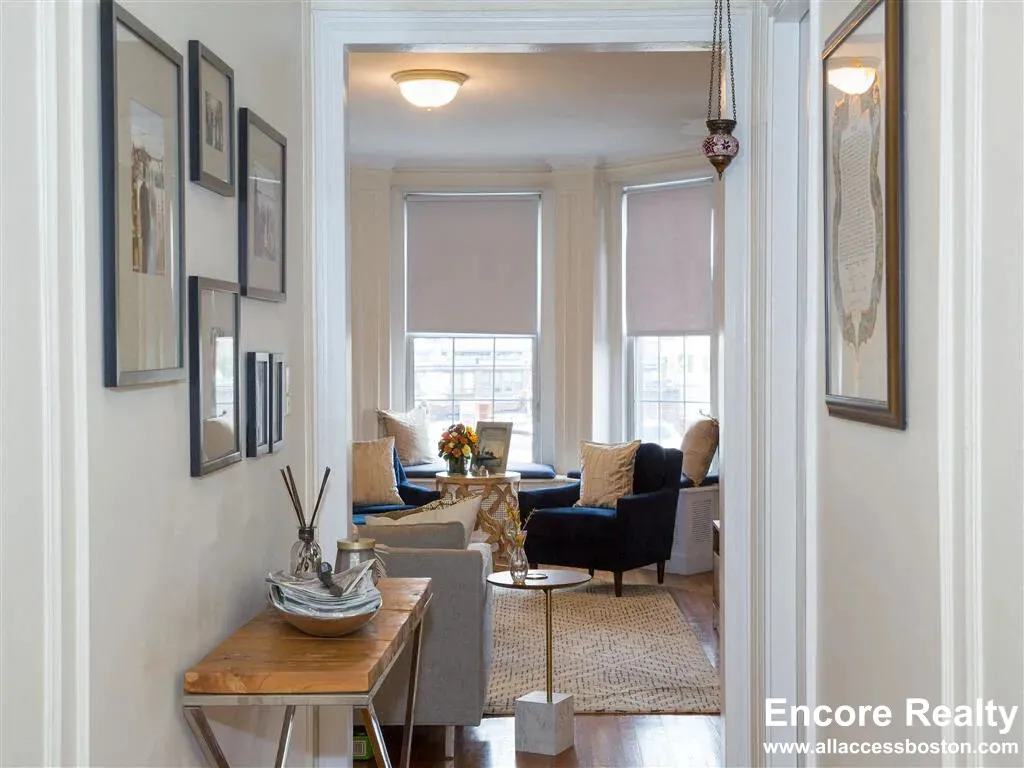 1 bed, 1 bath apartment for rent at 1264 Beacon St Unit 110, North Brookline — photo 2 of 4