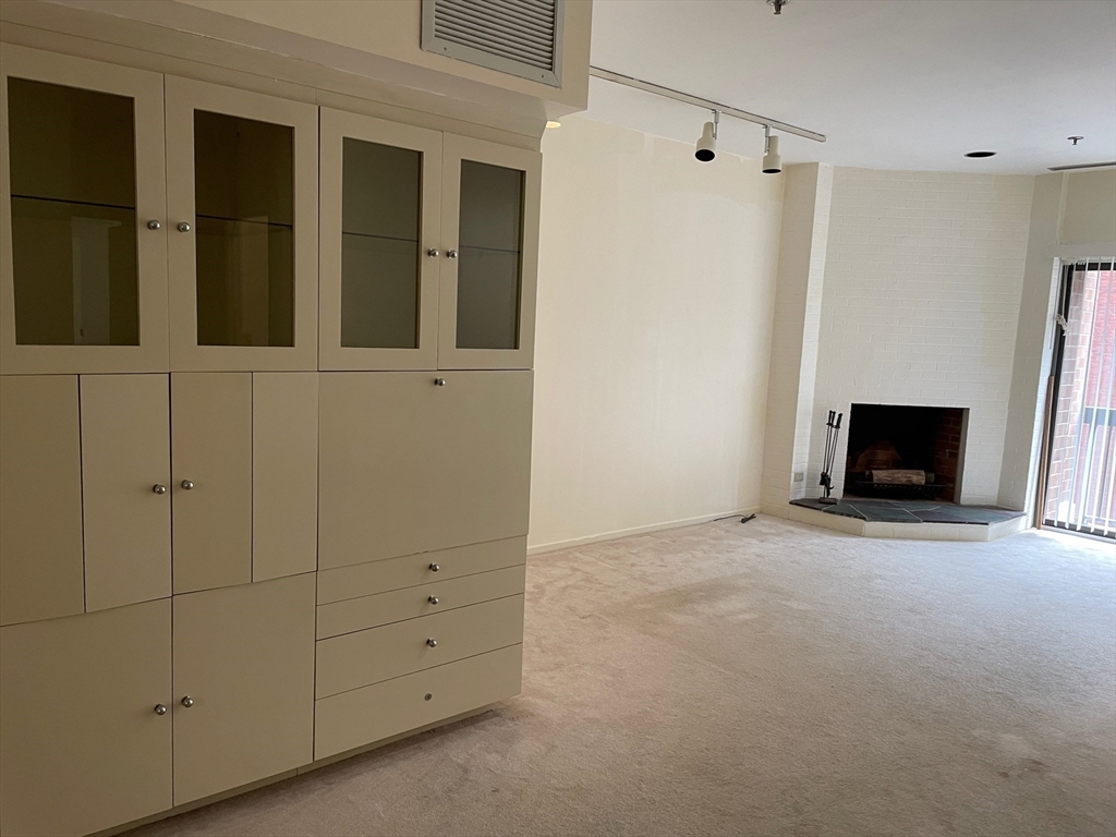 2 bed, 2 bath apartment for rent at 1265 Beacon St Unit 303, Coolidge Corner — photo 3 of 11