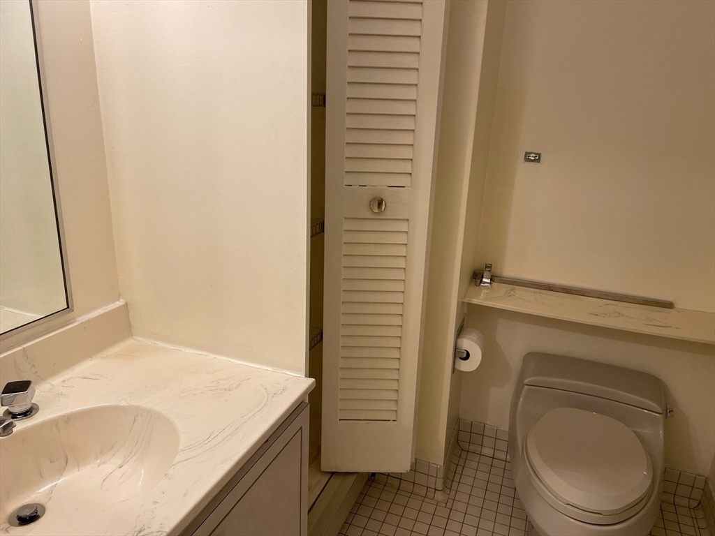 2 bed, 2 bath apartment for rent at 1265 Beacon St Unit 303, Coolidge Corner — photo 6 of 11