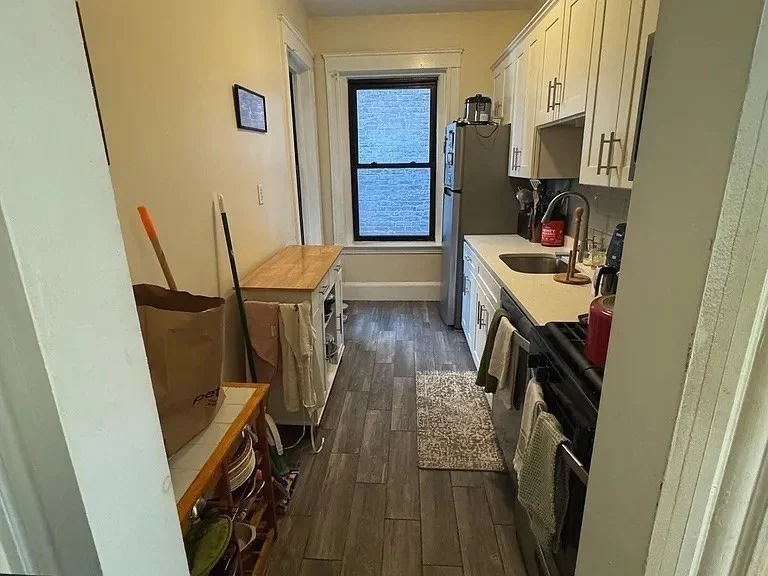 2 bed, 1 bath apartment for rent at 1267 Commonwealth Ave Unit 6, Allston — photo 6 of 8