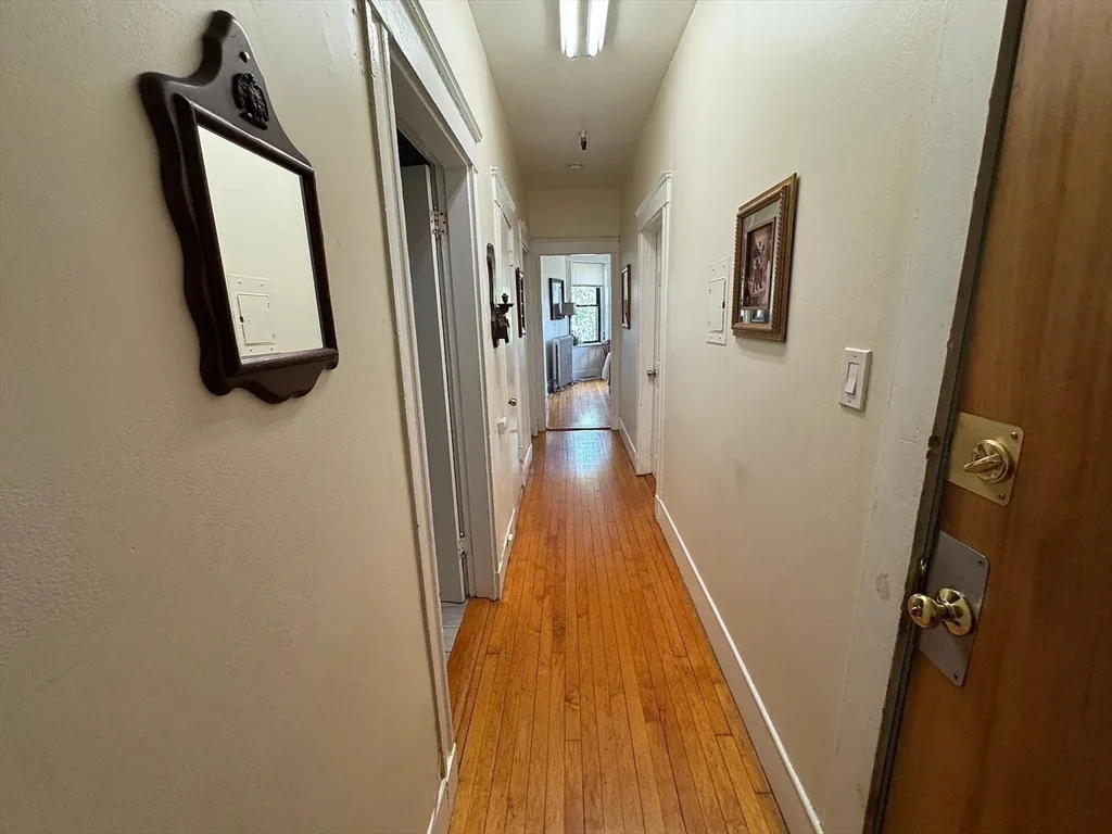 2 bed, 1 bath apartment for rent at 1267 Commonwealth Ave Unit 6, Allston — photo 3 of 8
