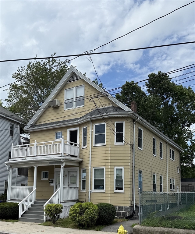 3 bed, 2 bath apartment for rent at 127 Arlington St Unit 0, Hyde Park