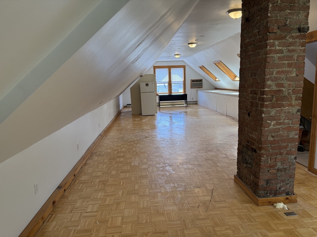 3 bed, 2 bath apartment for rent at 127 Arlington St Unit 0, Hyde Park — photo 27 of 30