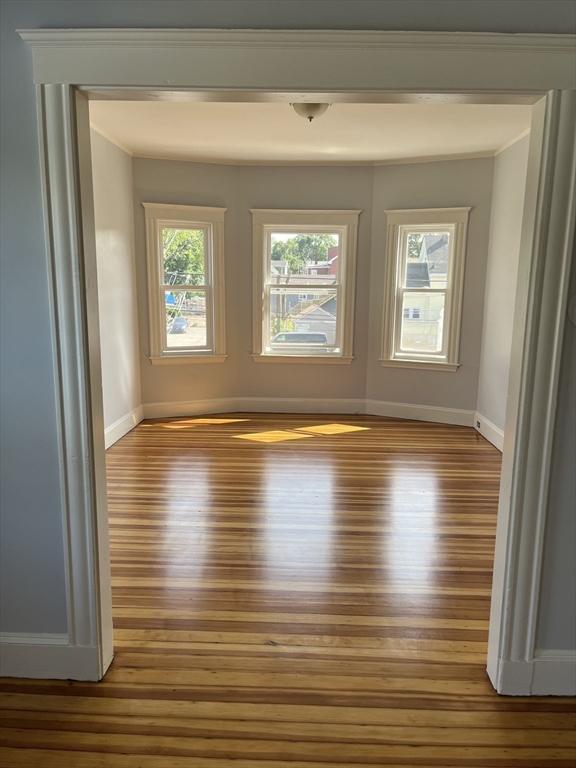 3 bed, 2 bath apartment for rent at 127 Arlington St Unit 0, Hyde Park — photo 3 of 30