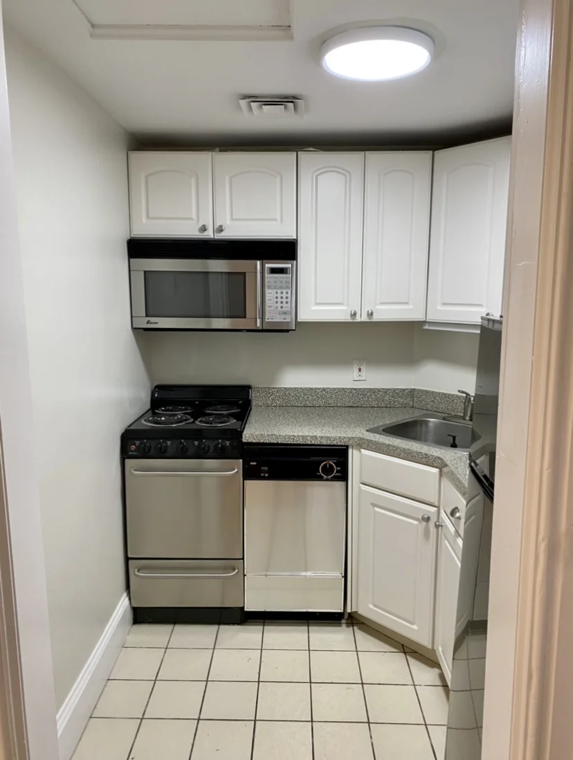 1 bed, 1 bath apartment for rent at 127 Beacon St Unit 42A, Back Bay — photo 5 of 9