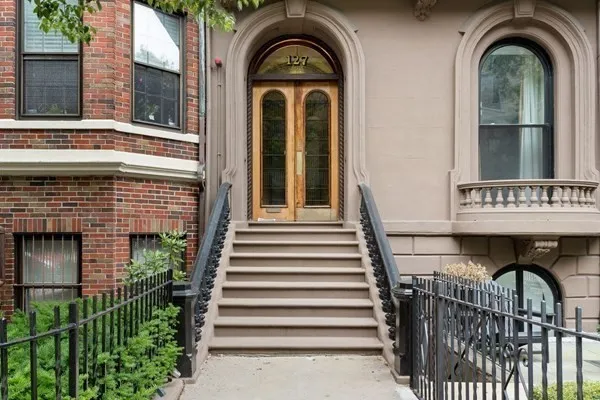 1 bed, 1 bath apartment for rent at 127 Beacon St Unit 51, Back Bay — photo 4 of 12