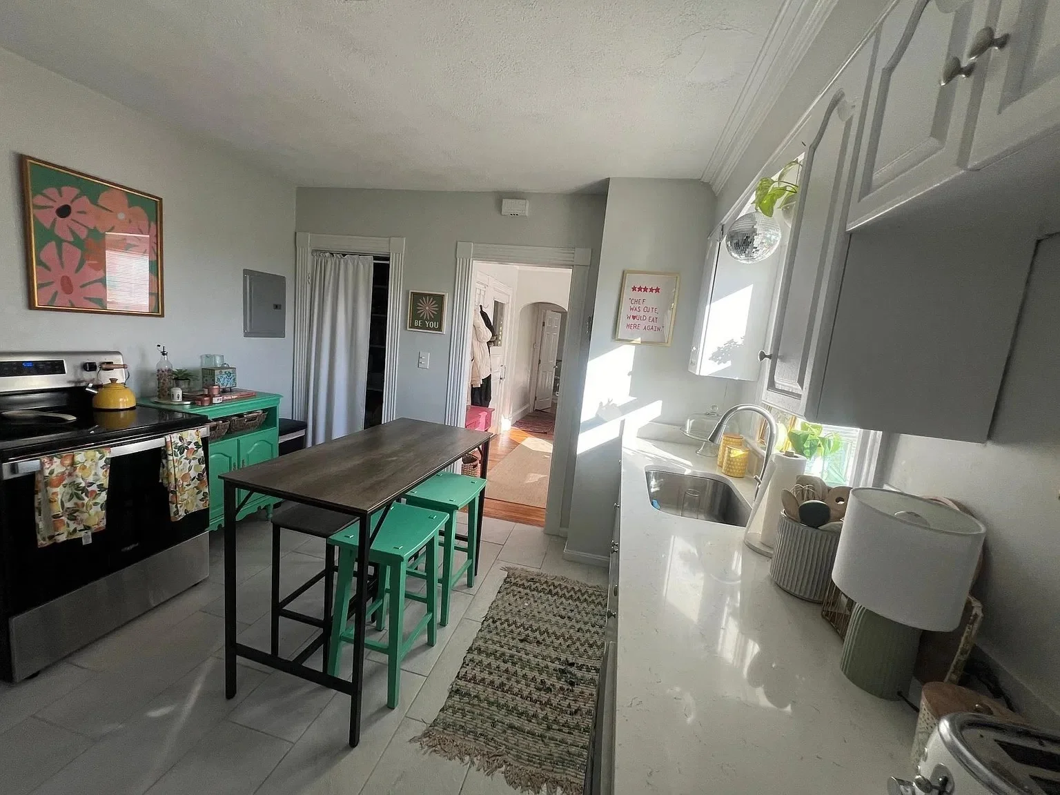 2 bed, 1 bath apartment for rent at 127 Beale Unit B, Quincy — photo 2 of 10