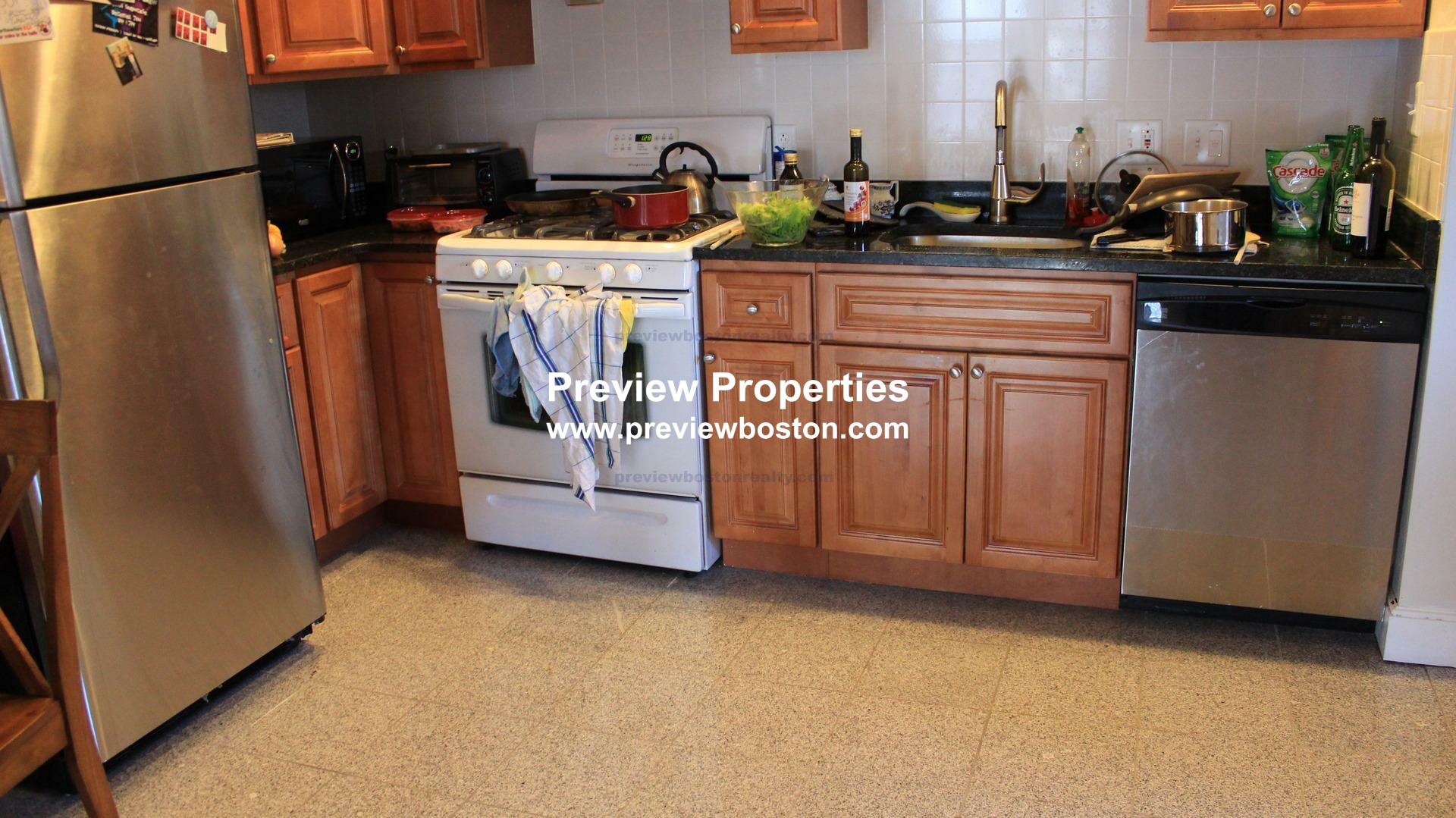 5 bed, 2 bath apartment for rent at 127 Cedar St Unit 3P, Roxbury — photo 6 of 8