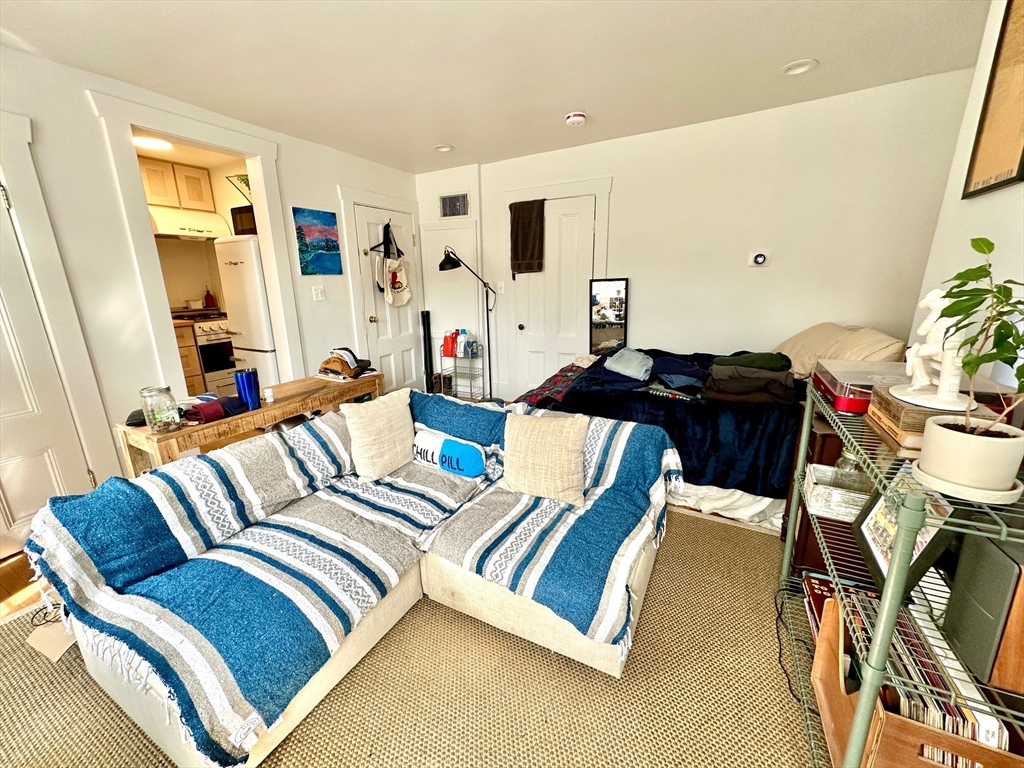Studio bed, 1 bath apartment for rent at 127 Charles St Unit 3F, Beacon Hill — photo 6 of 7