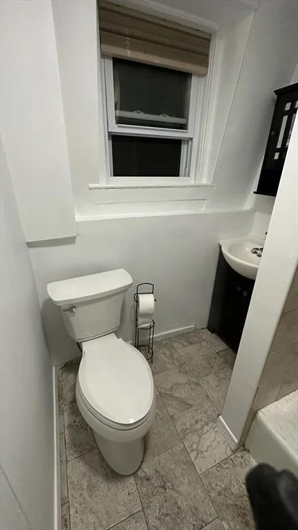 3 bed, 1 bath apartment for rent at 127 Dover St Unit 2, Highlands — photo 16 of 16