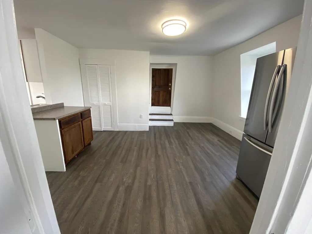 2 bed, 1 bath apartment for rent at 127 Dover St Unit 3, Lowell — photo 12 of 15