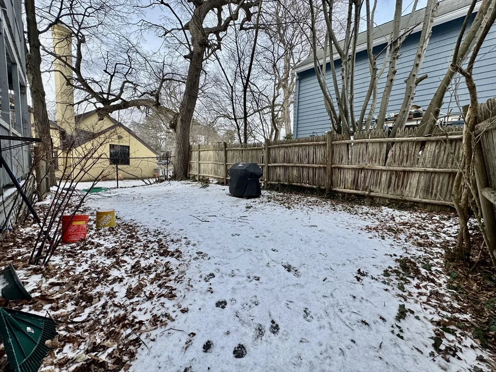 3 bed, 1 bath apartment for rent at 127 Eliot St Unit 3, Chestnut Hill — photo 19 of 20