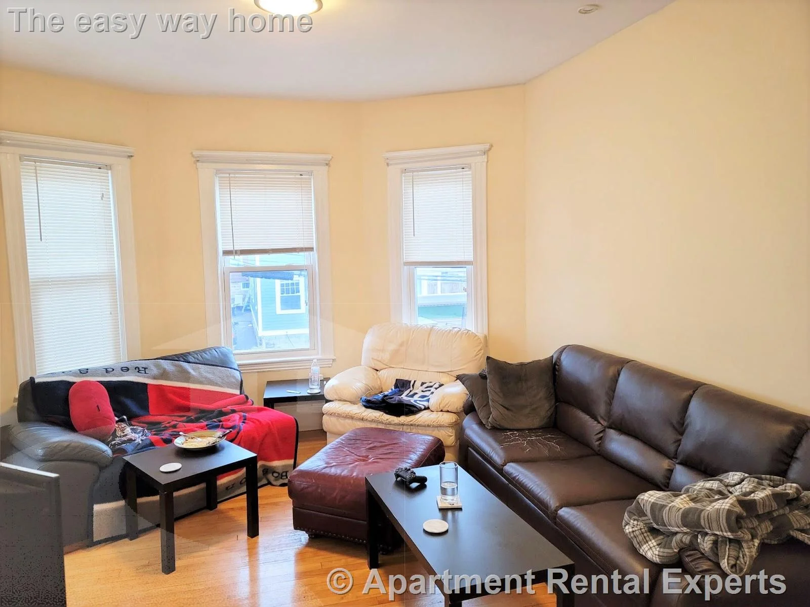 3 bed, 1 bath apartment for rent at 127 Hillsdale Rd Unit 2, Tufts — photo 2 of 8