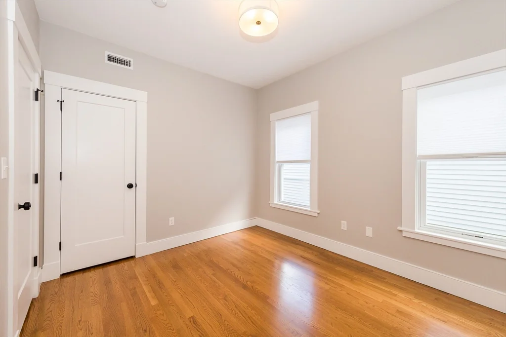 4 bed, 2 bath apartment for rent at 127 Hudson Unit 1, Spring Hill — photo 12 of 20