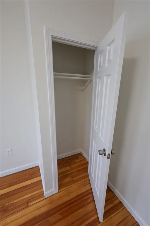 4 bed, 1 bath apartment for rent at 127 Intervale St Unit 2, Dorchester — photo 8 of 23