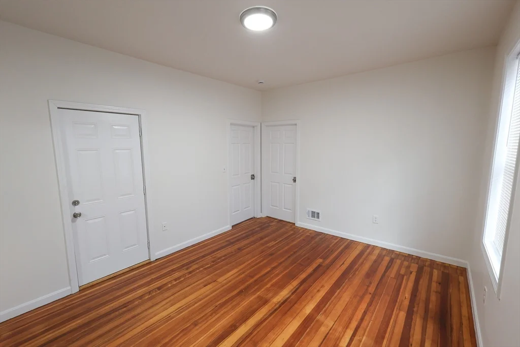 4 bed, 1 bath apartment for rent at 127 Intervale St Unit 2, Dorchester — photo 12 of 23
