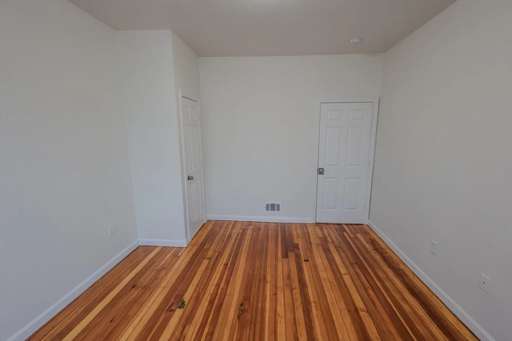 4 bed, 1 bath apartment for rent at 127 Intervale St Unit 2, Dorchester — photo 17 of 23