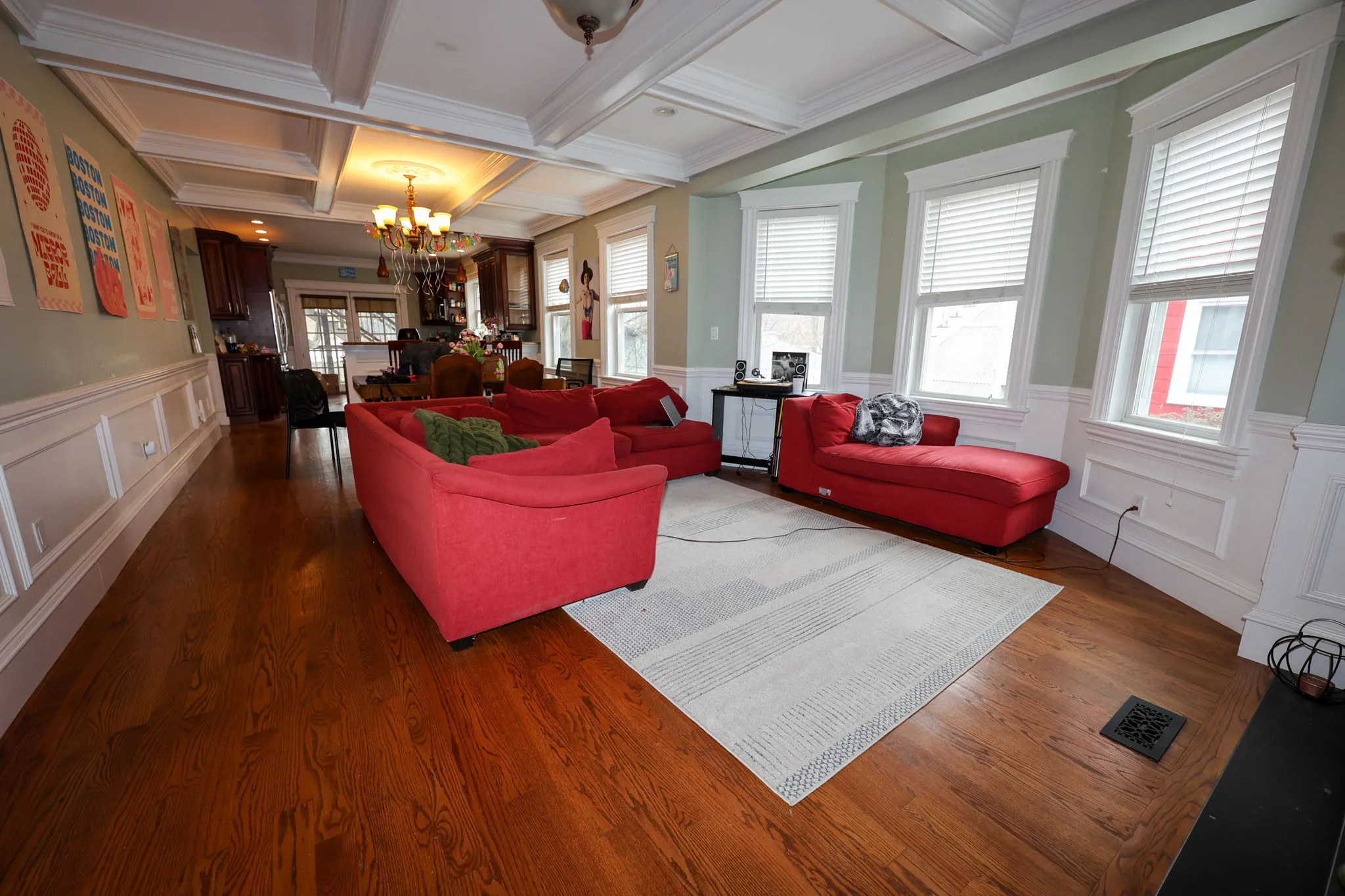 5 bed, 4 bath apartment for rent at 127 Nonantum St Unit 1, Oak Square — photo 23 of 34
