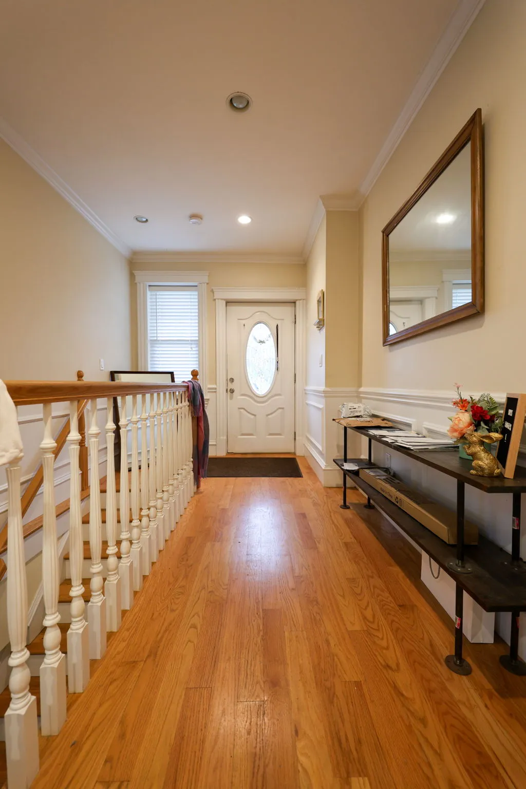5 bed, 4 bath apartment for rent at 127 Nonantum St Unit 1, Oak Square — photo 27 of 34