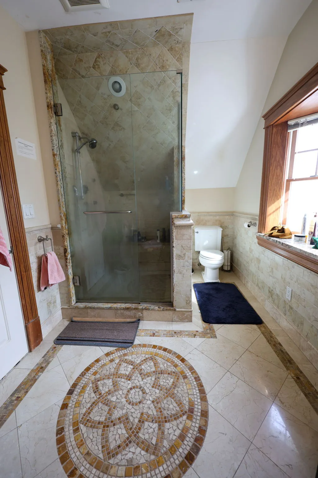 4 bed, 3 bath apartment for rent at 127 Nonantum St Unit 2, Oak Square — photo 50 of 60