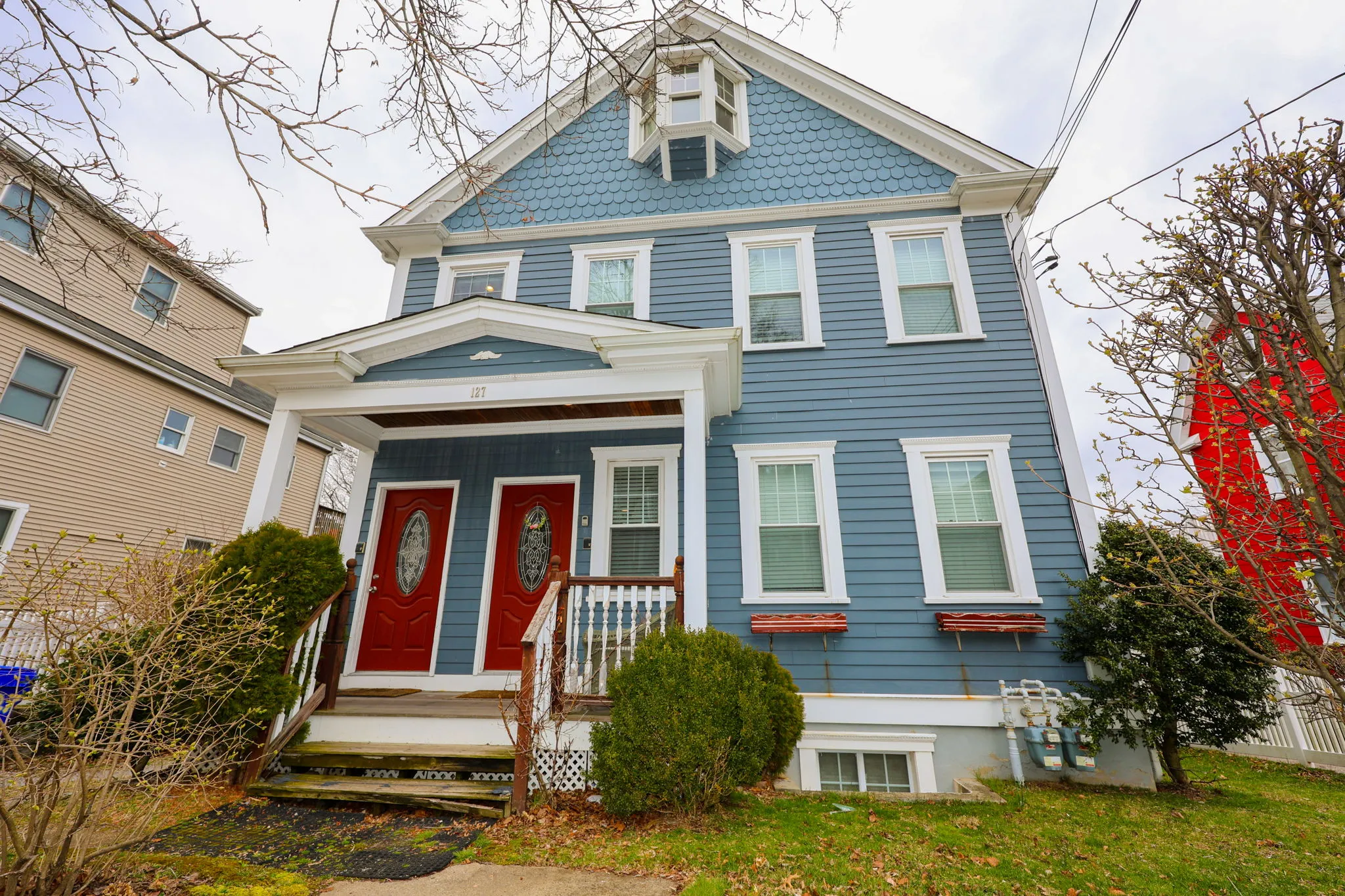 4 bed, 3 bath apartment for rent at 127 Nonantum St Unit 2, Oak Square — photo 34 of 60