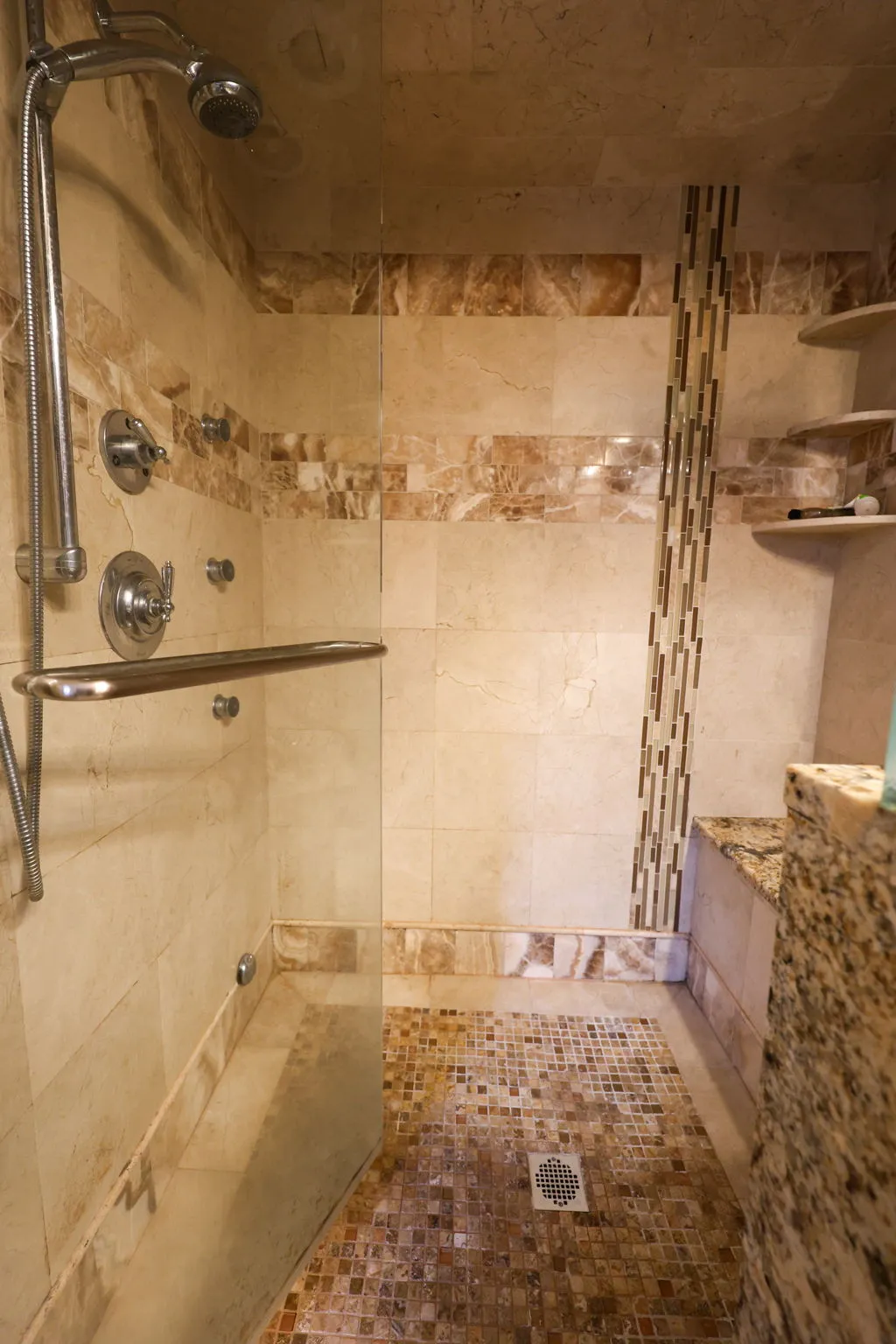 4 bed, 3 bath apartment for rent at 127 Nonantum St Unit 2, Oak Square — photo 51 of 60