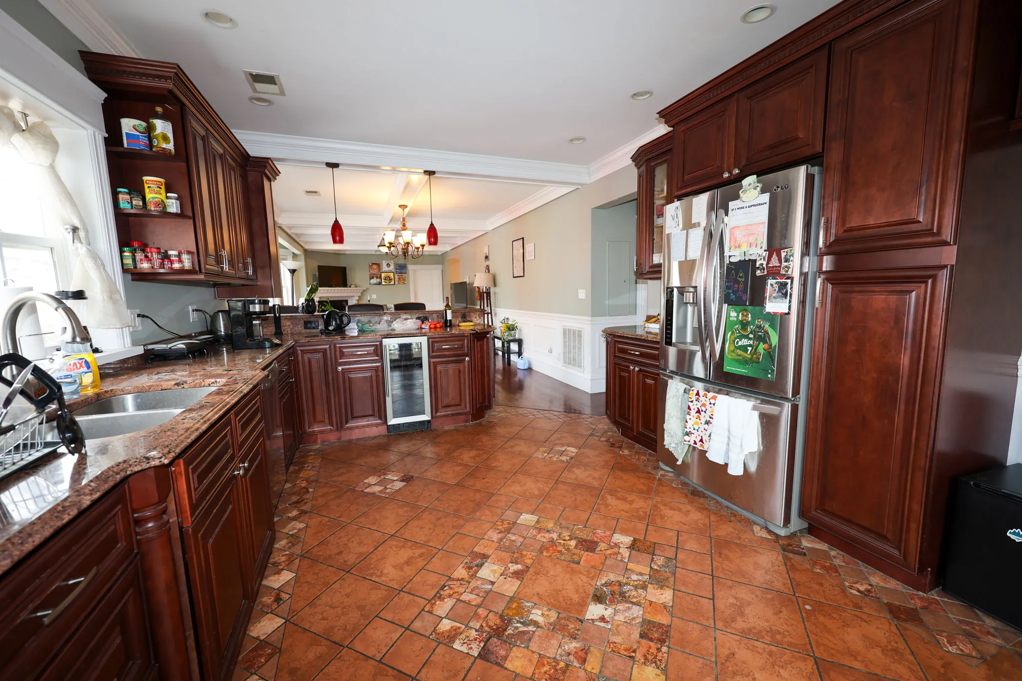 4 bed, 3 bath apartment for rent at 127 Nonantum St Unit 2, Oak Square — photo 35 of 60