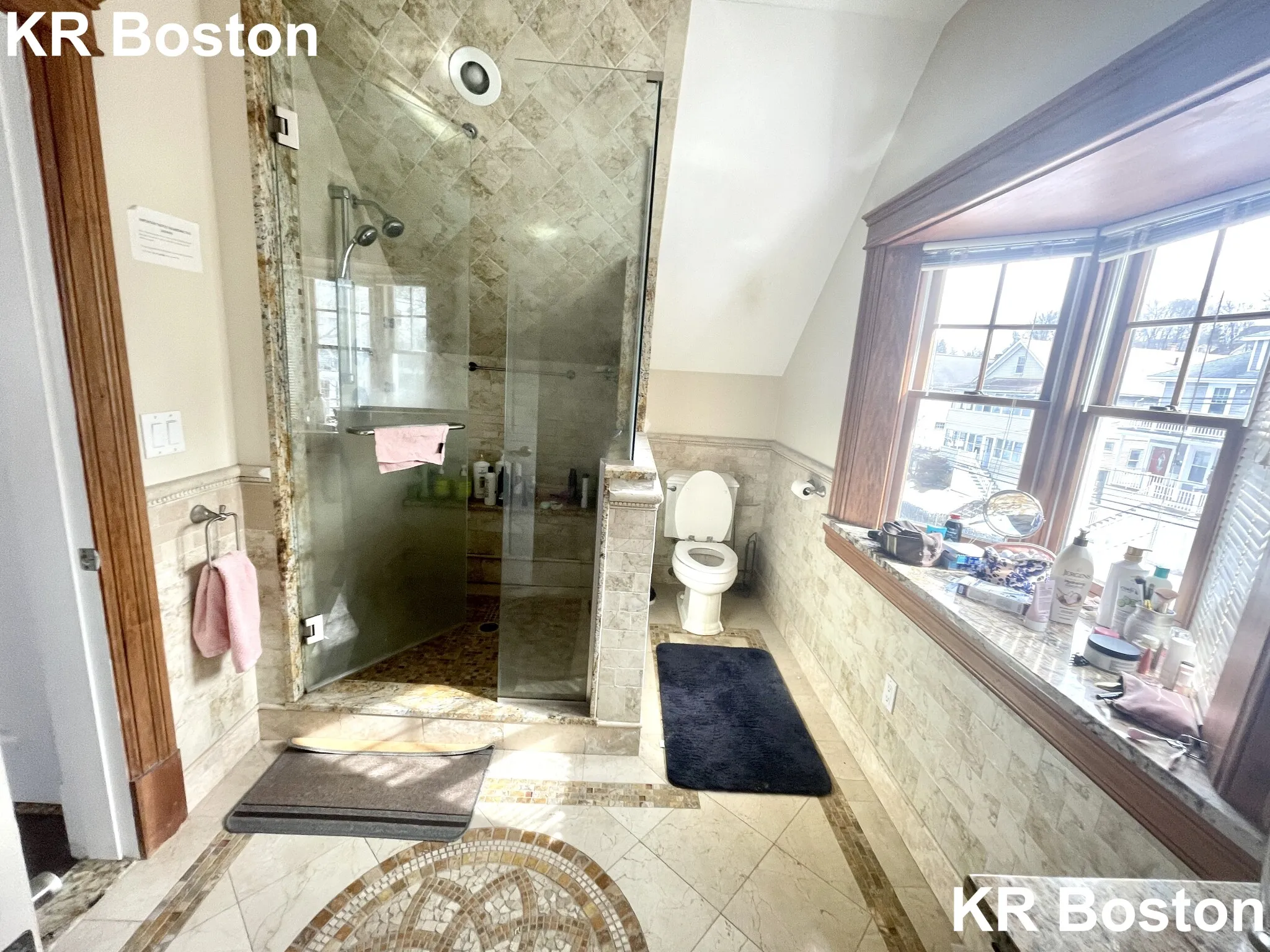 4 bed, 3 bath apartment for rent at 127 Nonantum St Unit 2, Oak Square — photo 24 of 60