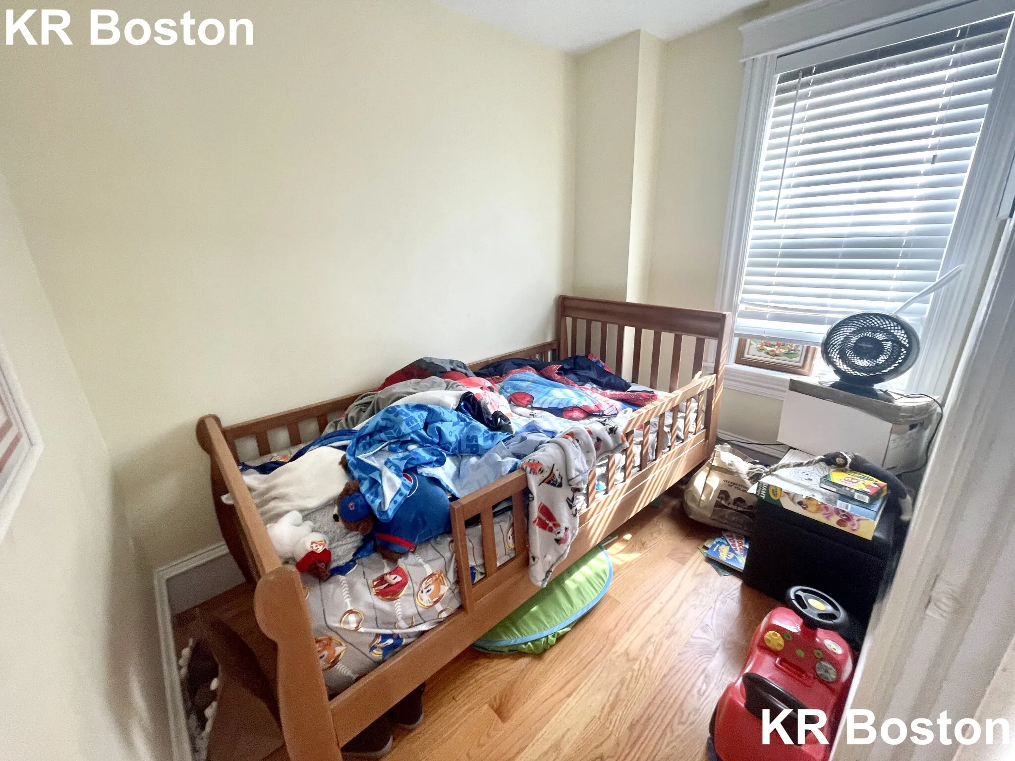4 bed, 3 bath apartment for rent at 127 Nonantum St Unit 2, Oak Square — photo 18 of 60