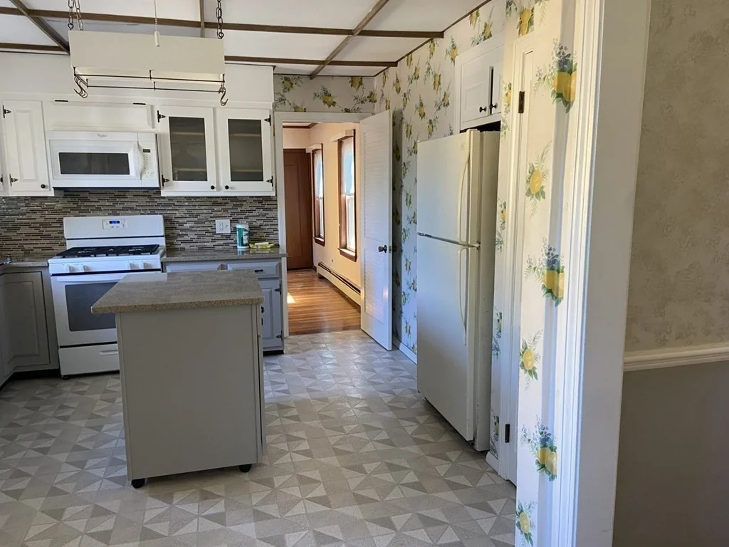 1 bed, 1 bath apartment for rent at 127 Pond St Unit 2, Braintree — photo 2 of 15