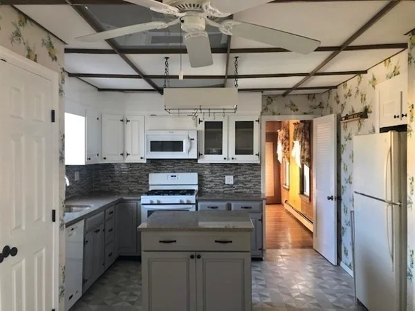 1 bed, 1 bath apartment for rent at 127 Pond St Unit 2, Braintree — photo 1 of 15