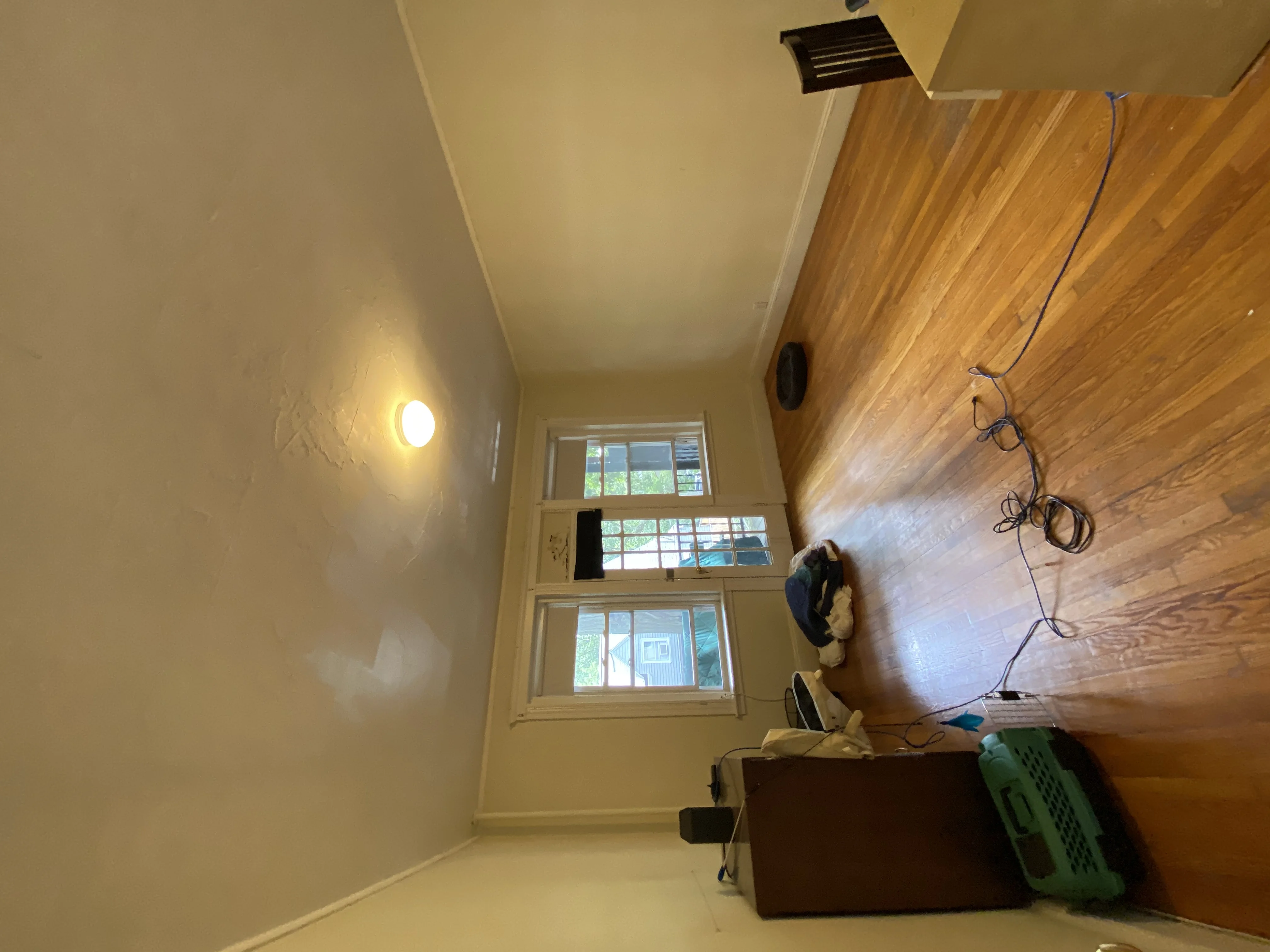 2 bed, 1 bath apartment for rent at 127 Sutherland Rd Unit J, Brighton