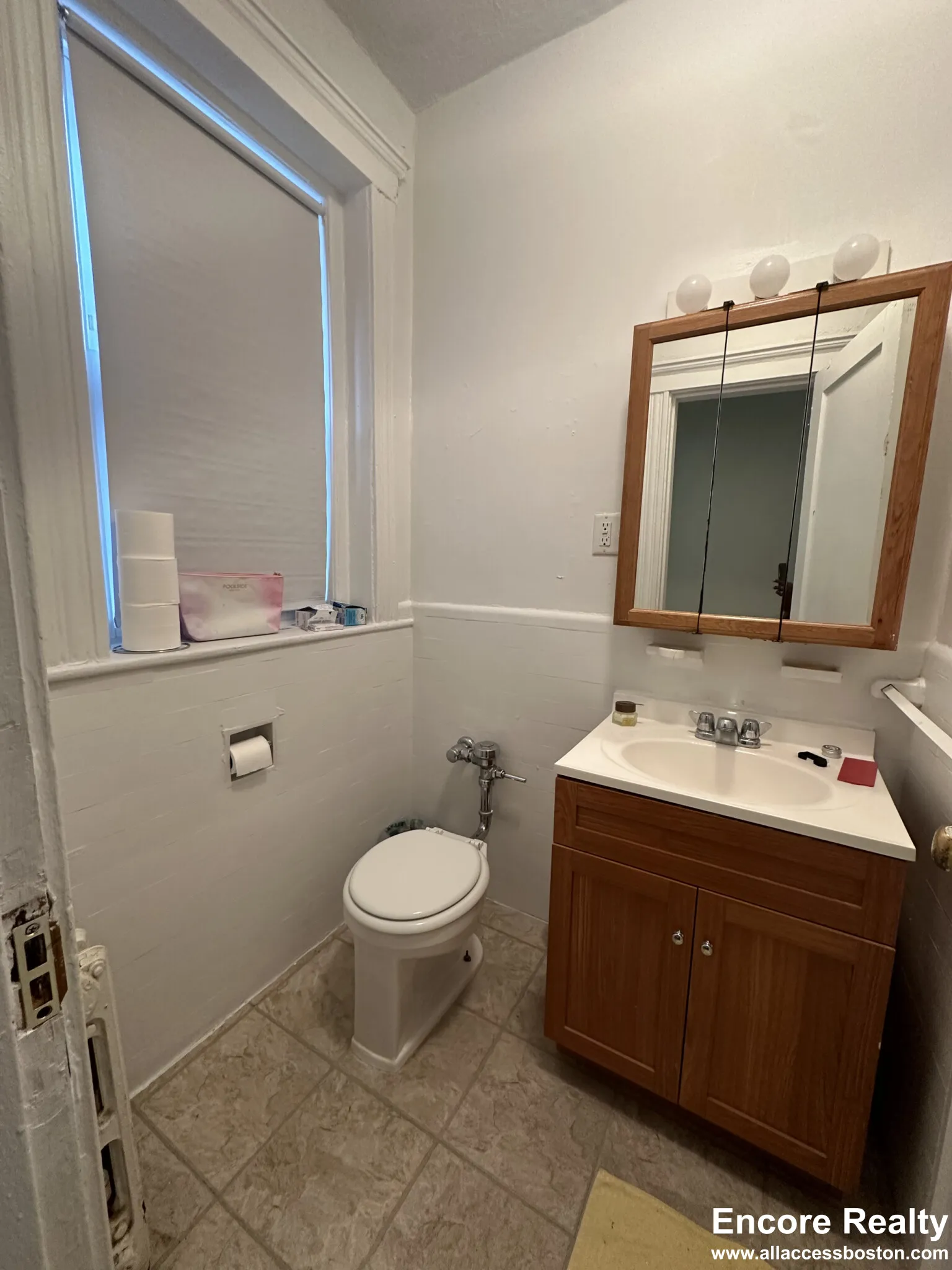 2 bed, 1 bath apartment for rent at 127 Sutherland Rd Unit L, Brighton — photo 9 of 14