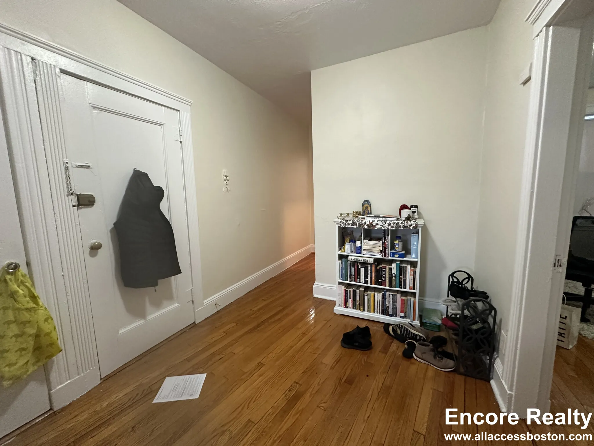 2 bed, 1 bath apartment for rent at 127 Sutherland Rd Unit L, Brighton — photo 7 of 14