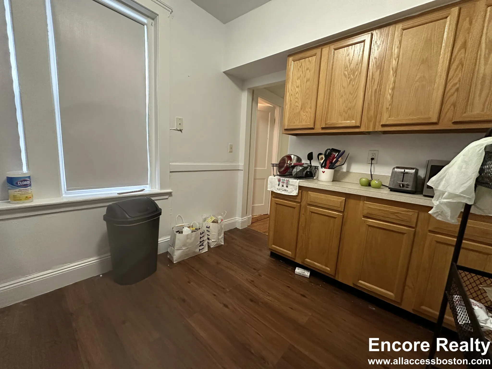 2 bed, 1 bath apartment for rent at 127 Sutherland Rd Unit L, Brighton — photo 5 of 14