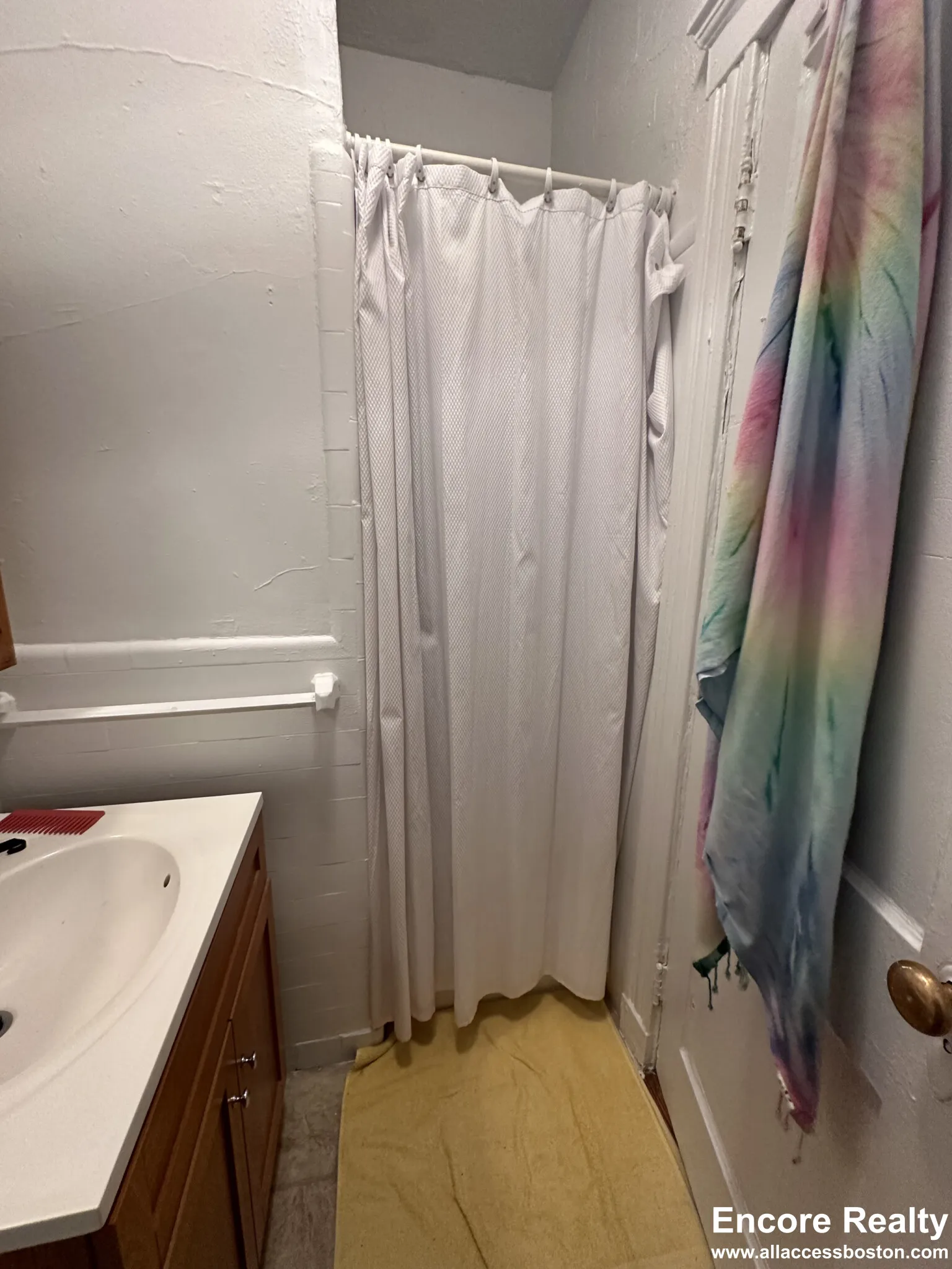 2 bed, 1 bath apartment for rent at 127 Sutherland Rd Unit L, Brighton — photo 10 of 14