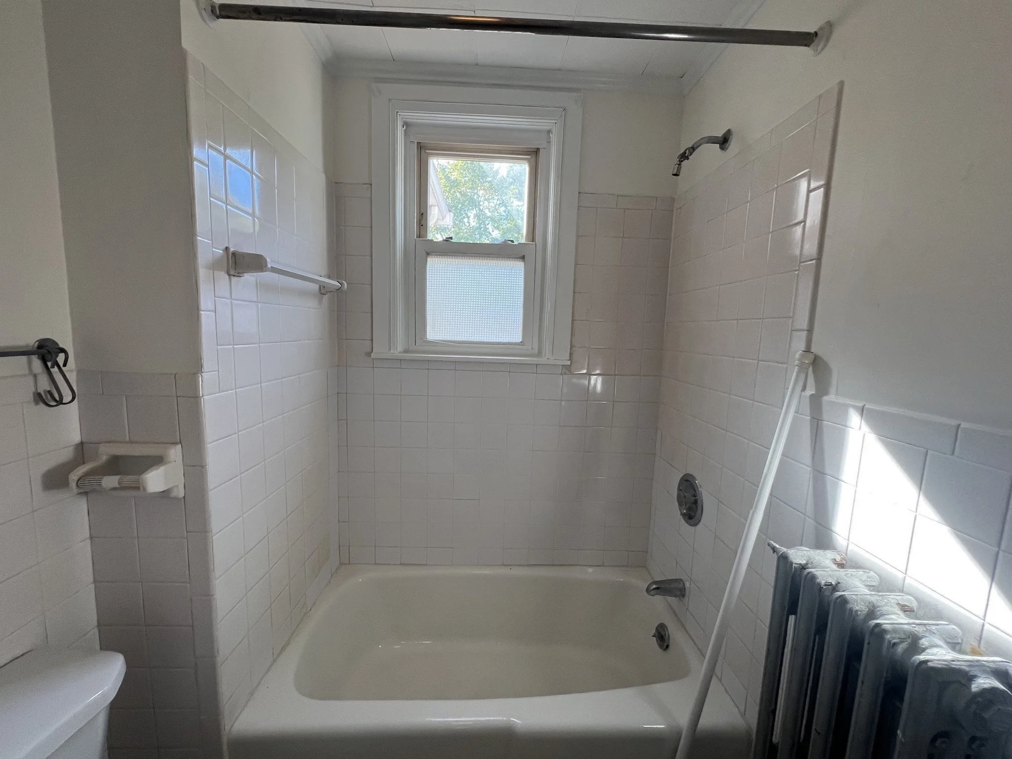 2 bed, 1 bath apartment for rent at 127 Thacher St Unit 0, Milton — photo 27 of 40