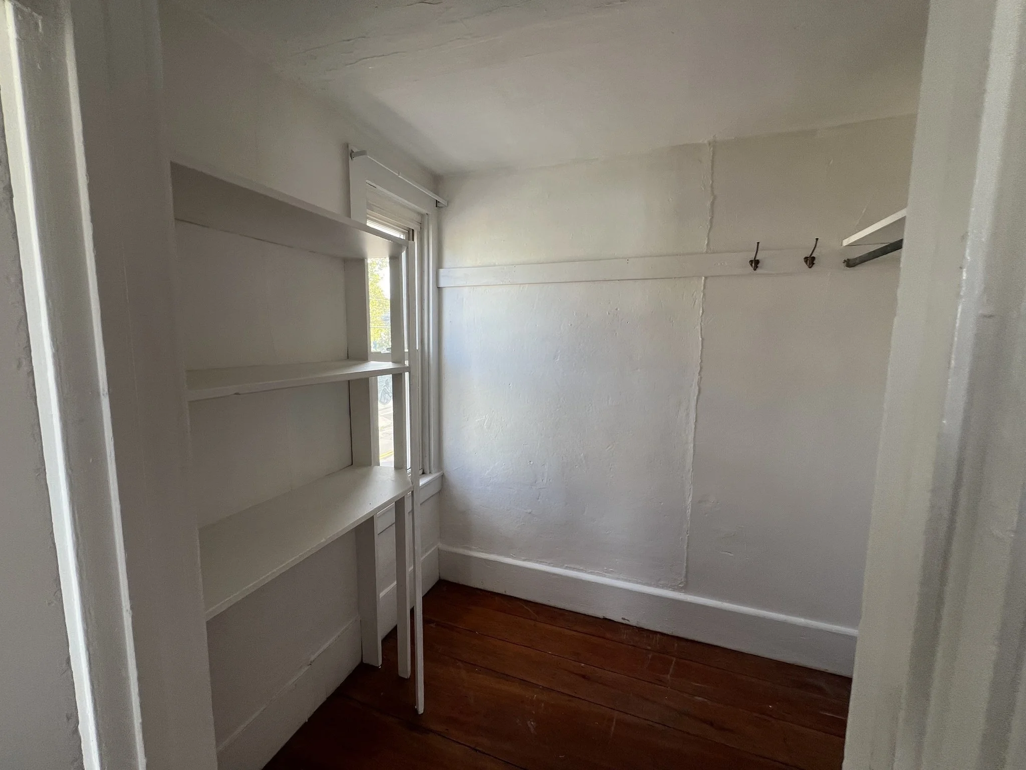 2 bed, 1 bath apartment for rent at 127 Thacher St Unit 0, Milton — photo 33 of 40