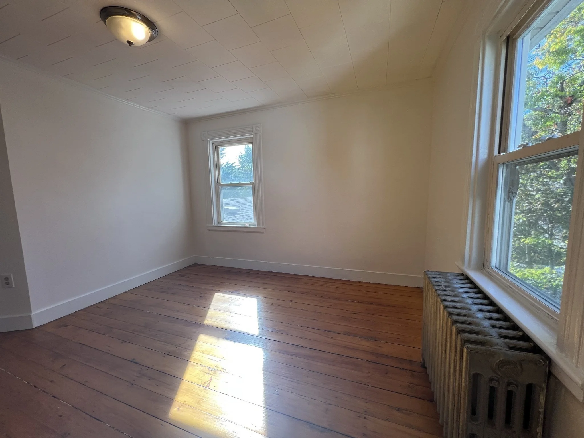 2 bed, 1 bath apartment for rent at 127 Thacher St Unit 0, Milton — photo 35 of 40