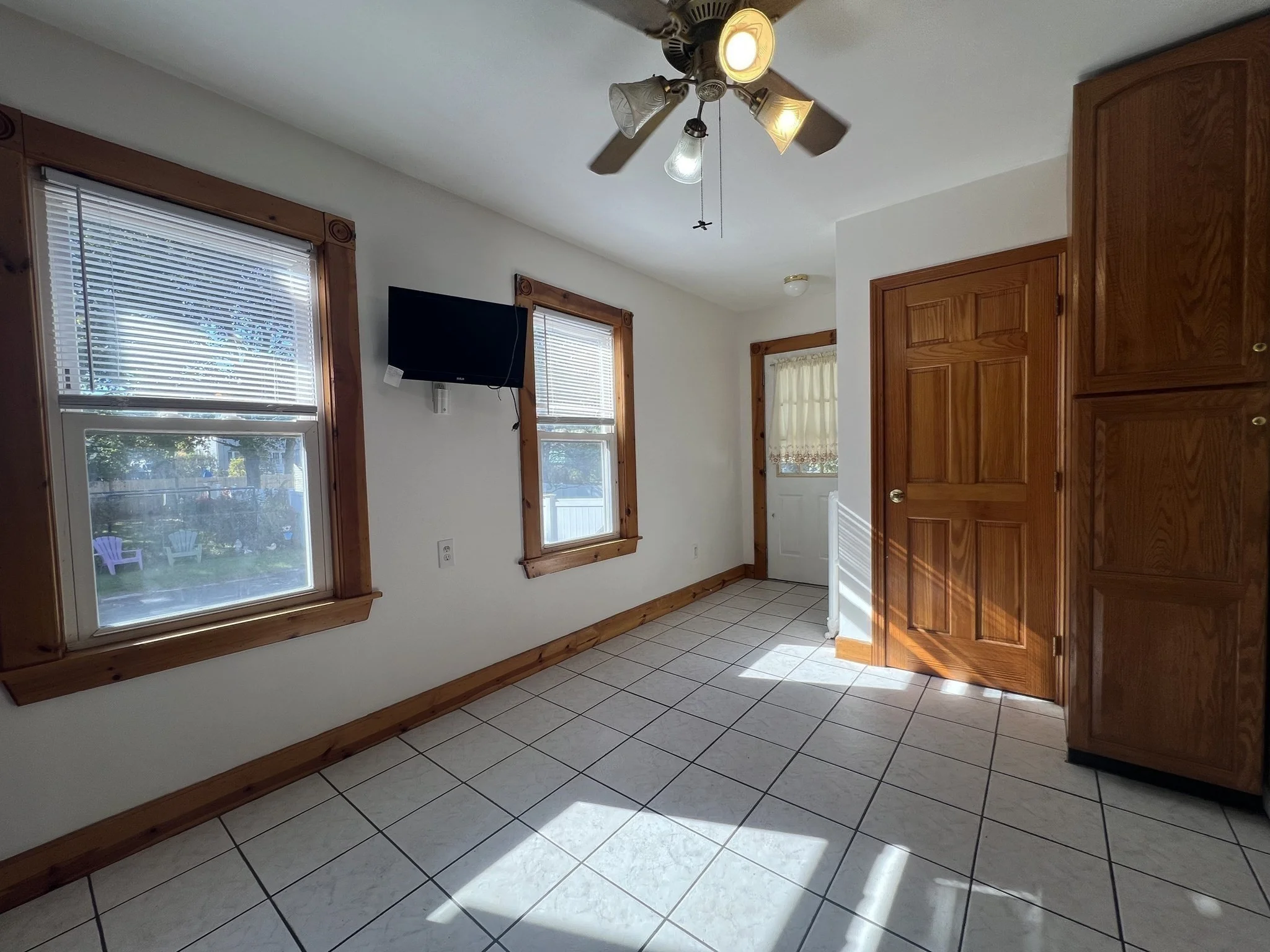 2 bed, 1 bath apartment for rent at 127 Thacher St Unit 0, Milton — photo 20 of 40
