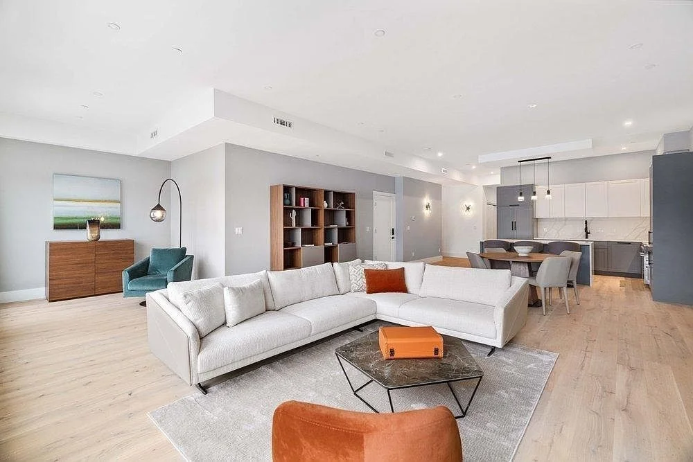 3 bed, 3 bath apartment for rent at 127 Tremont St Unit 127, Boston — photo 3 of 13