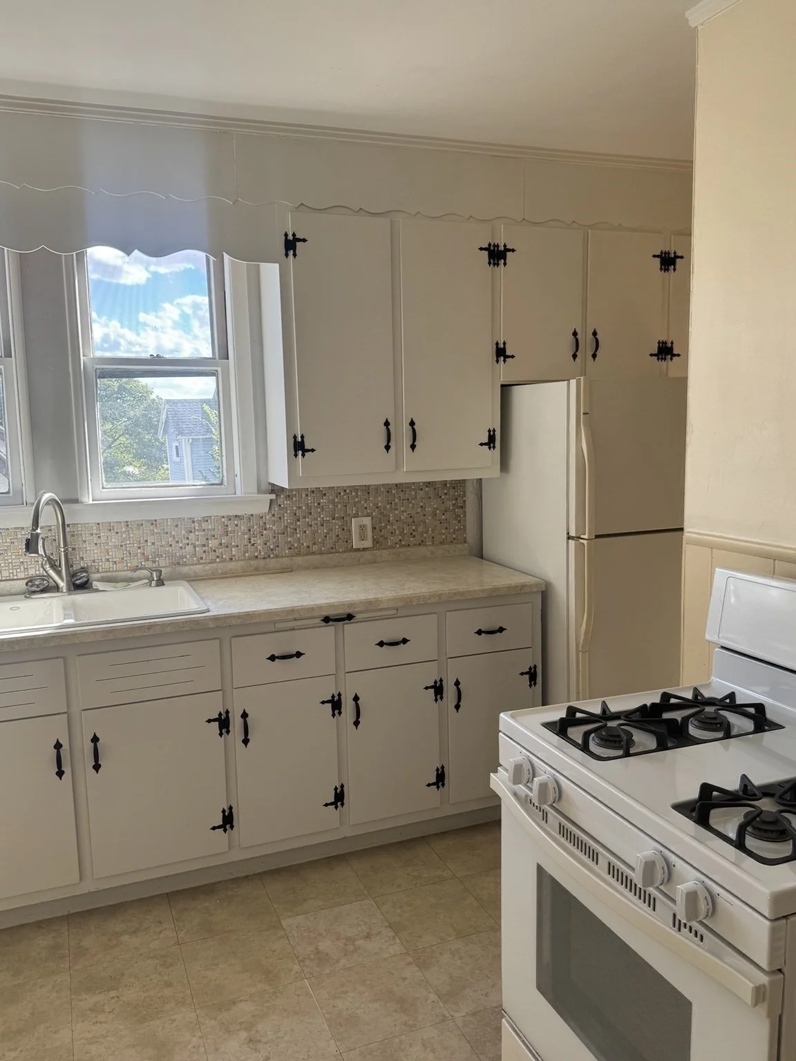 2 bed, 1 bath apartment for rent at 127 Tremont Unit 1, Malden — photo 9 of 23