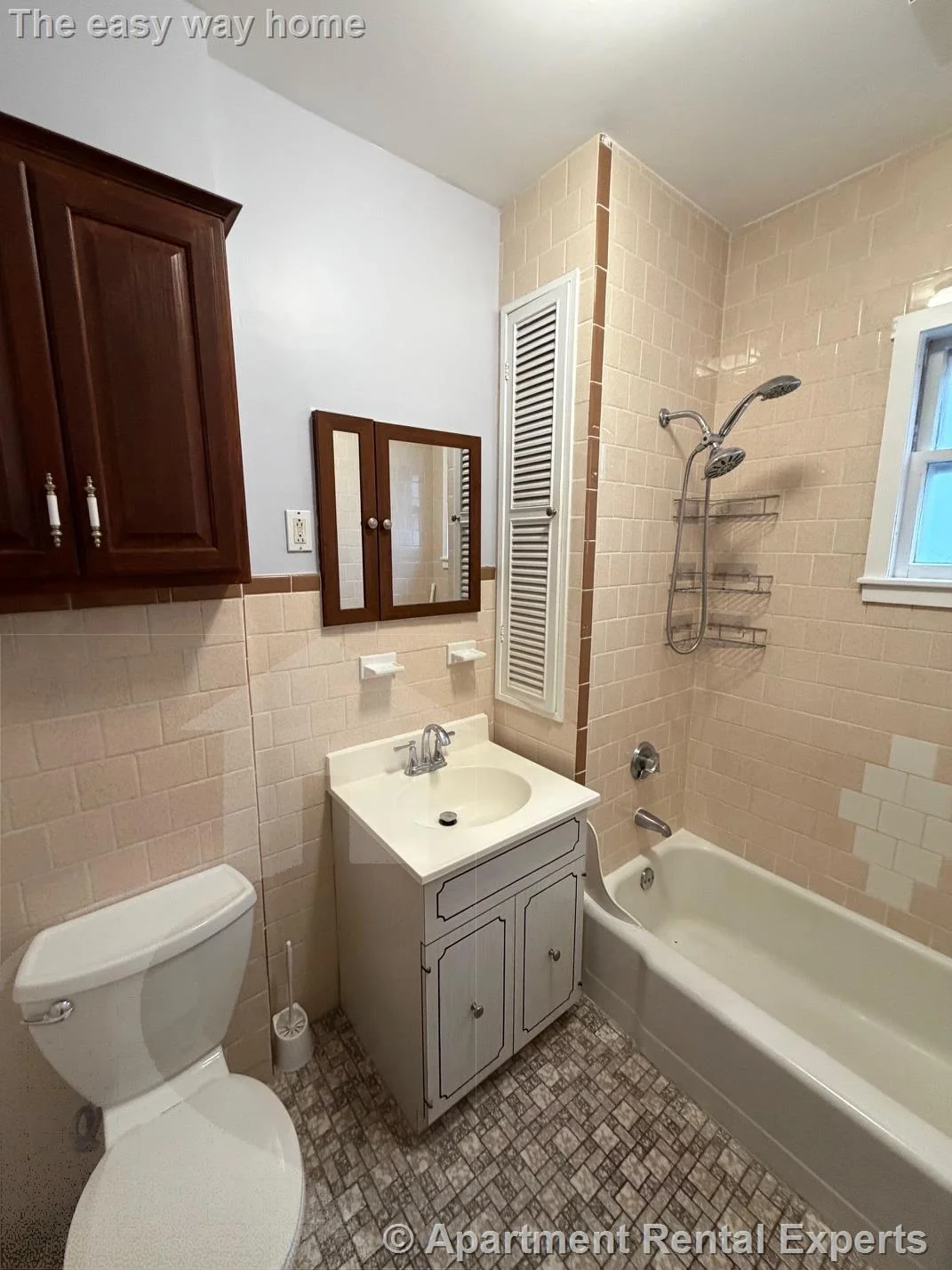 2 bed, 1 bath apartment for rent at 127 Walnut St Unit 2, Winter Hill — photo 7 of 14